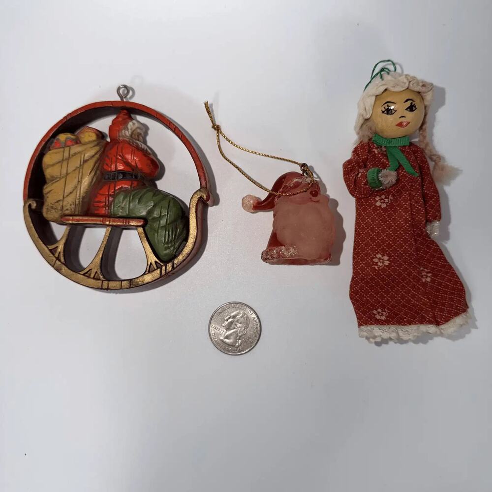 Vtg Christmas Ornaments Lot 3 Santa Claus Sleigh Fabric Doll‎ Holiday Decor